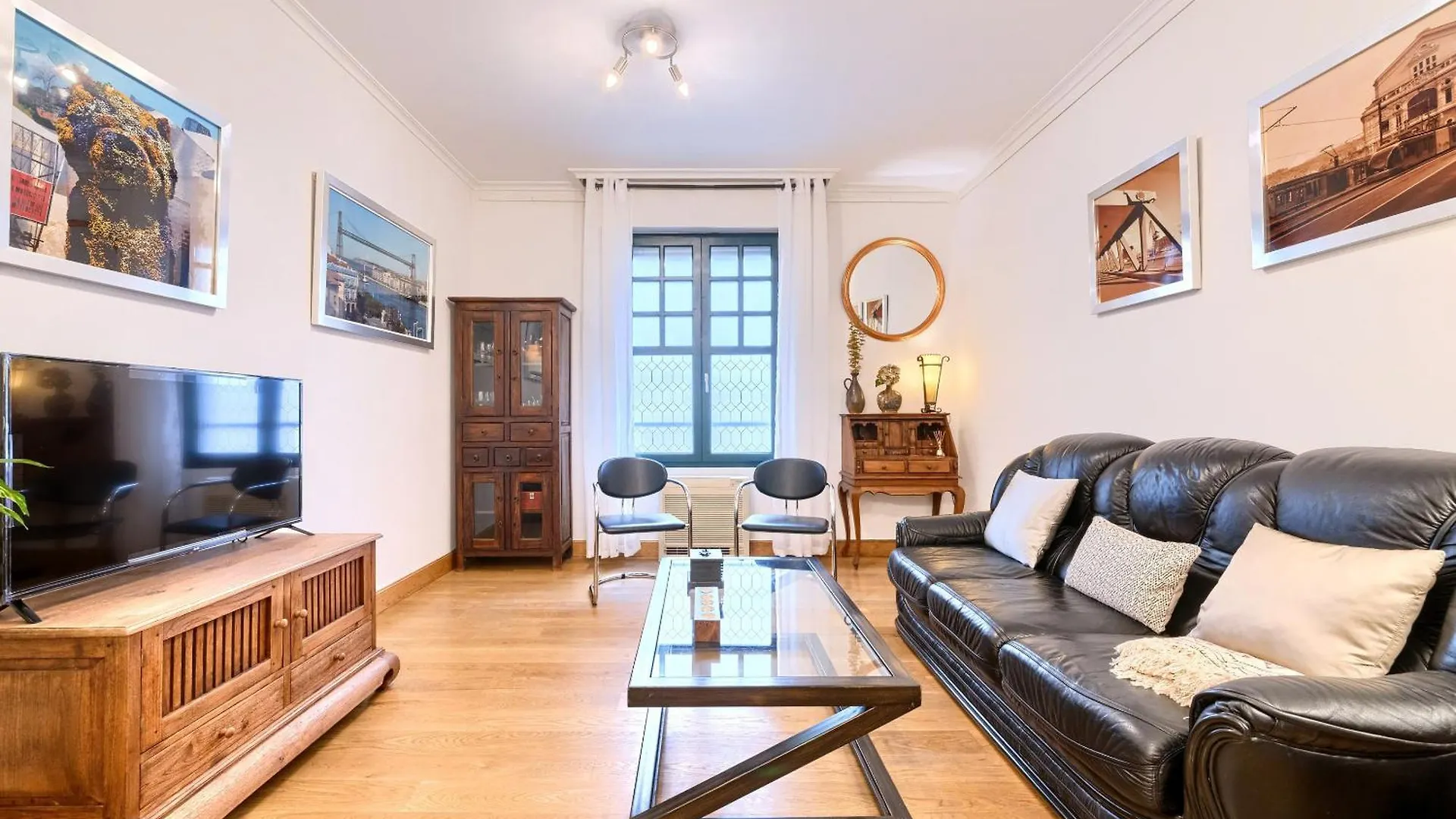 Apartamento Vivienda Turistica Acogedora Y Elegante En Irala Bilbao