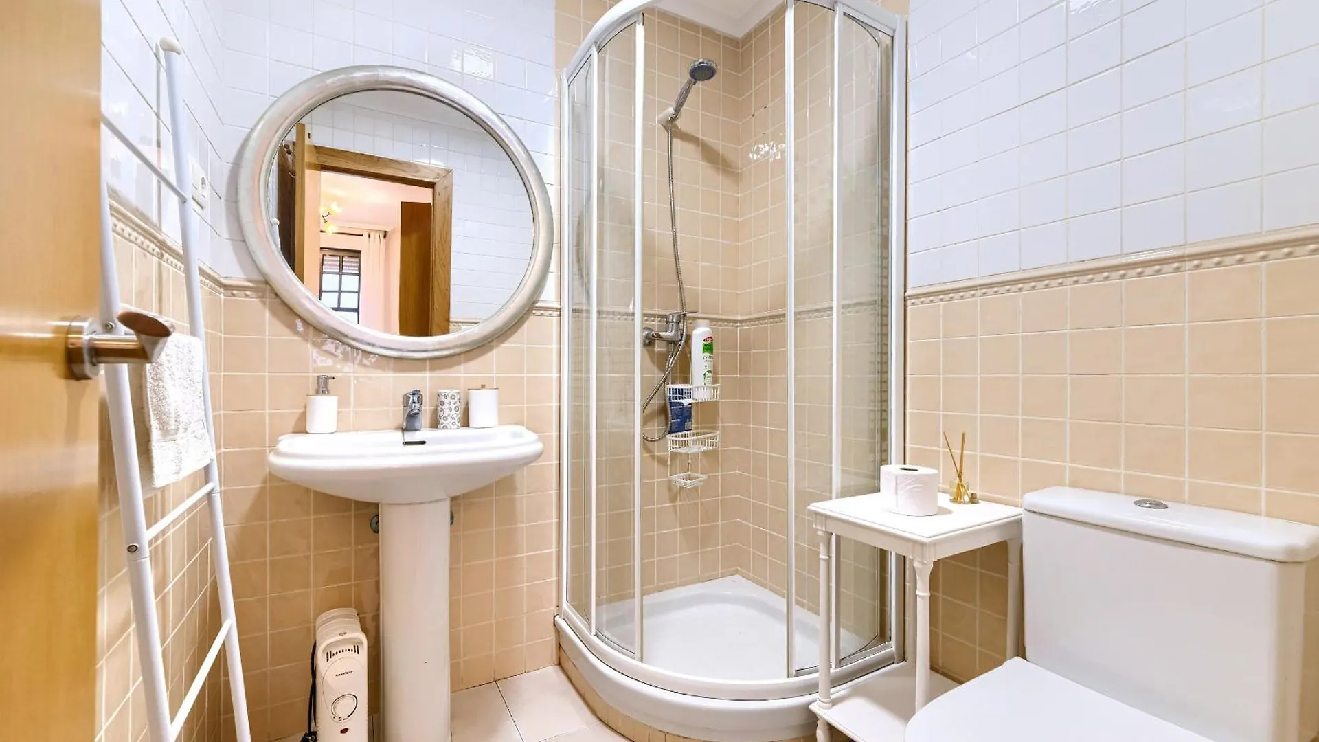 Apartamento Vivienda Turistica Acogedora Y Elegante En Irala Bilbao España